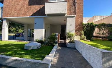 Departamento en Acassuso  3 Dorm y dependencia, vista hipodromo