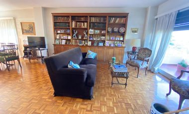 Departamento en Acassuso  3 Dorm y dependencia, vista hipodromo