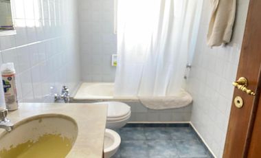 Departamento en Acassuso  3 Dorm y dependencia, vista hipodromo