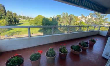 Departamento en Acassuso  3 Dorm y dependencia, vista hipodromo