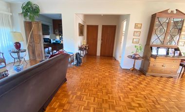 Departamento en Acassuso  3 Dorm y dependencia, vista hipodromo