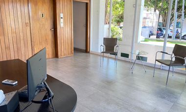 Departamento en Acassuso  3 Dorm y dependencia, vista hipodromo