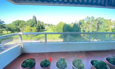 Departamento en Acassuso  3 Dorm y dependencia, vista hipodromo