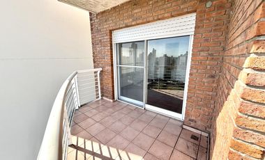 Departamento Dos Ambientes con cochera a metros de la estación de Lomas de Zamora