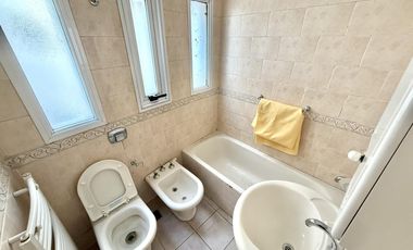 Departamento Dos Ambientes con cochera a metros de la estación de Lomas de Zamora