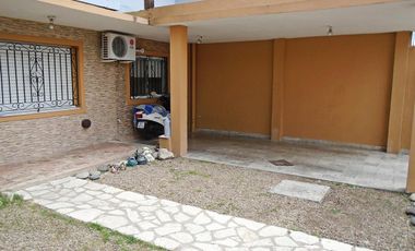 VENTA CASA MULTIFAMILIAR EN VILLA ADELINA