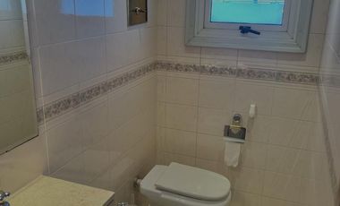 Venta Departamento 5 ambientes con cochera en Torre del Sol