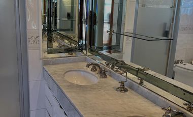 Venta Departamento 5 ambientes con cochera en Torre del Sol