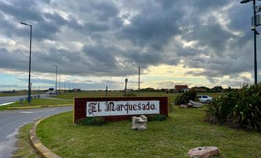 Casa en barrio El Marquesado