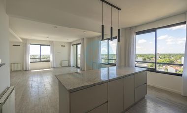 Piso de 4 ambientes con quincho, terraza y jacuzzi privados a estrenar, amenities cochera