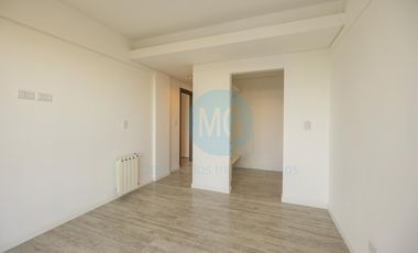 Piso de 4 ambientes con quincho, terraza y jacuzzi privados a estrenar, amenities cochera