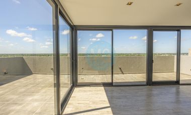 Piso de 4 ambientes con quincho, terraza y jacuzzi privados a estrenar, amenities cochera