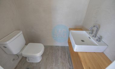 Piso de 4 ambientes con quincho, terraza y jacuzzi privados a estrenar, amenities cochera