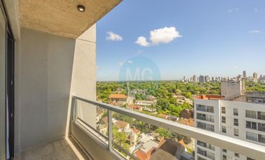 Piso de 4 ambientes con quincho, terraza y jacuzzi privados a estrenar, amenities cochera