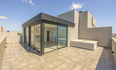 Piso de 4 ambientes con quincho, terraza y jacuzzi privados a estrenar, amenities cochera