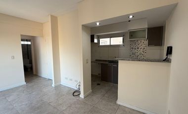 Av. Rosales 800. 2 ambientes en venta. Con. Cochera. Remedios de Escalada.