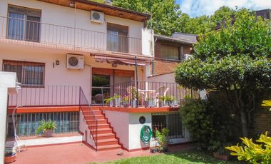 VENTA CASA DE 6 AMBIENTES EN OLIVOS
