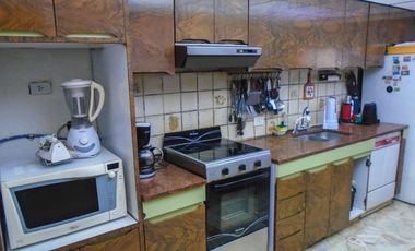 VENTA CASA DE 6 AMBIENTES EN OLIVOS