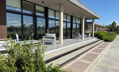 Terreno central en venta en Los Cardos