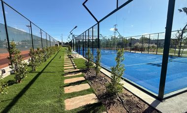 Terreno central en venta en Los Cardos