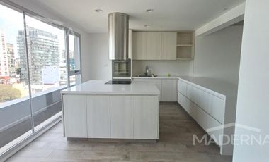 DOMUS 2222 Penthouse Dúplex de Lujo con Terraza, 2COCH