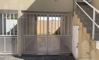 Departamento 2 ambientes, planta baja c/cochera!!