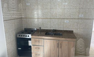 Departamento 2 ambientes, planta baja c/cochera!!