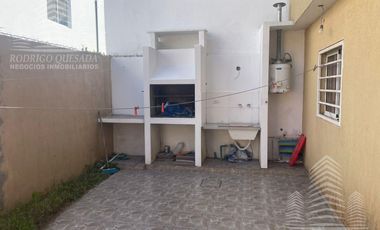 Departamento 2 ambientes, planta baja c/cochera!!