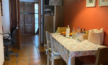 Casa en  Venta  -Nilo Pecanha 7794 Quinta de Arguello- 4 dormitorios