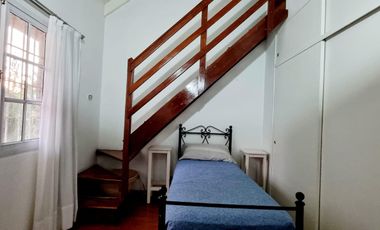 Triplex con patio y pileta en venta en Ituzaingo