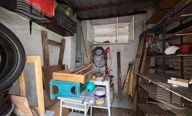 Casa de 2 Plantas con Jardin a la Venta / Boulogne - San Isidro