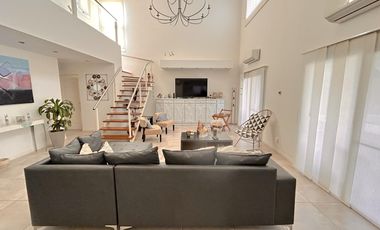 Casa en Fincas de Iraola II