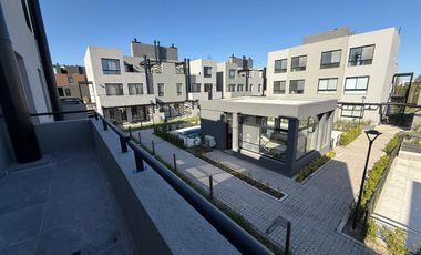 VENTA DUPLEX 4 AMB TOWN KIRI -  Nordelta - Departamento 3 habitaciones UF 211