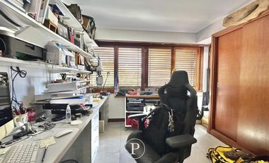 Casa de 5 ambientes con jardín y piscina en Divino Rostro