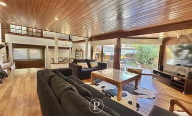 Casa de 5 ambientes con jardín y piscina en Divino Rostro