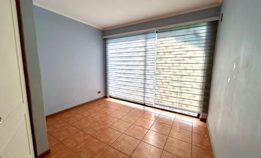 SE ARRIENDA CASA USO COMERCIAL DE 6 AMBIENTES EN SAN FELIPE