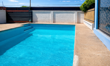 SE ARRIENDA CASA USO COMERCIAL DE 6 AMBIENTES EN SAN FELIPE