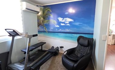 MODERNA CASA 3 PISOS REMODELADA EN LA FLORIDA