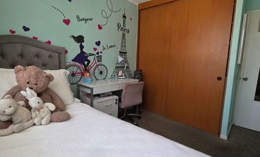 MODERNA CASA 3 PISOS REMODELADA EN LA FLORIDA