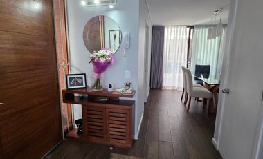 MODERNA CASA 3 PISOS REMODELADA EN LA FLORIDA