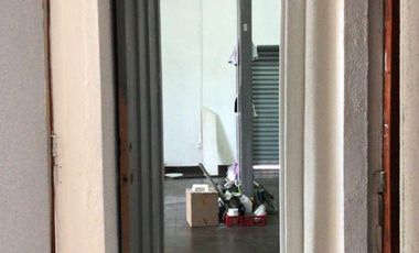 Vendo Local Comercial en plenos Centro de Santiago, LORD COCHRANE 1301