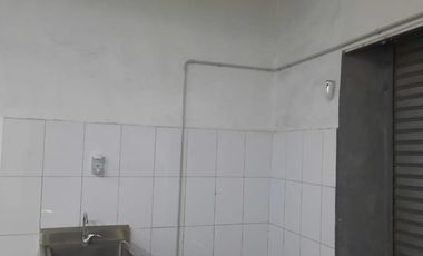 Vendo Local Comercial en plenos Centro de Santiago, LORD COCHRANE 1301