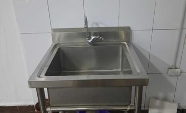 Vendo Local Comercial en plenos Centro de Santiago, LORD COCHRANE 1301