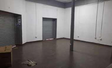Vendo Local Comercial en plenos Centro de Santiago, LORD COCHRANE 1301