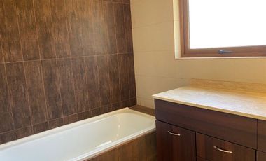 Lo Arcaya, casa en condominio con agua propia