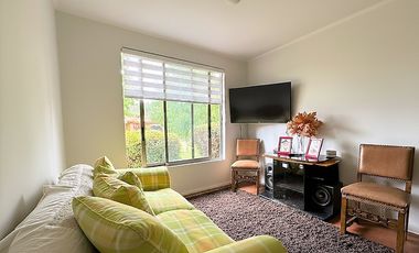 Venta de preciosa casa de 3 ó 4 dormitorios en Los Andes, Condominio, 11.500 UF.