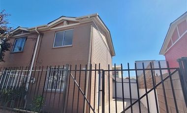 Casa en Venta en Estadio Sánchez Rumoroso, Quilicura