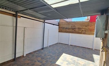 Casa en Venta en Estadio Sánchez Rumoroso, Quilicura