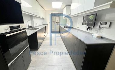 CASA EN EXCLUSIVA COMUNA VITACURA SECTOR ALONSO DE CÓRDOVA