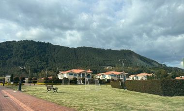 Venta - Espectacular casa en venta en Guarigua, Cajicá